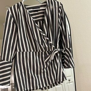 Banana Republic gray and white wrap blouse.